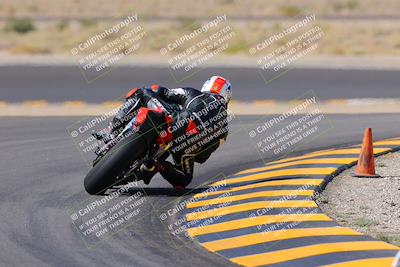 media/Oct-08-2022-SoCal Trackdays (Sat) [[1fc3beec89]]/Turn 11 Backside (1145am)/